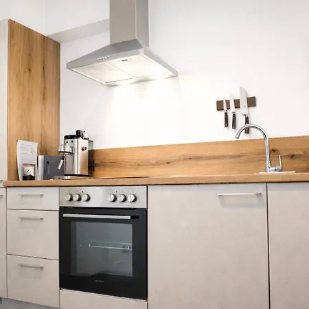 Dengg Down Town Deluxe Инсбрук